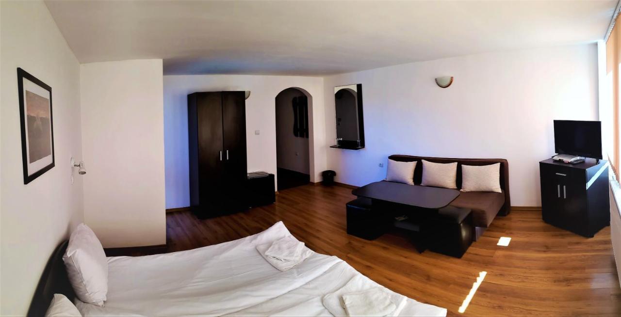 Yakovtsi Inn Exteriér fotografie