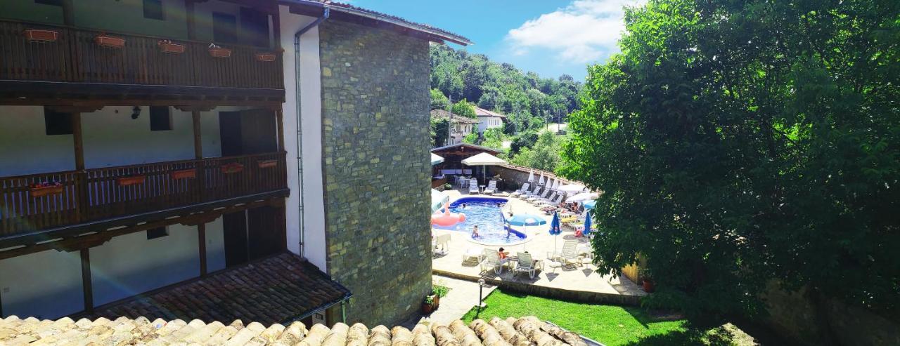 Yakovtsi Inn Exteriér fotografie