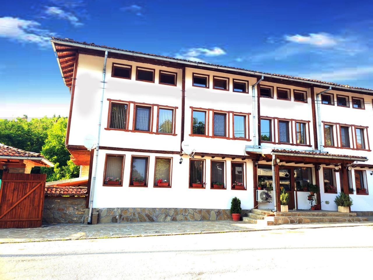 Yakovtsi Inn Exteriér fotografie